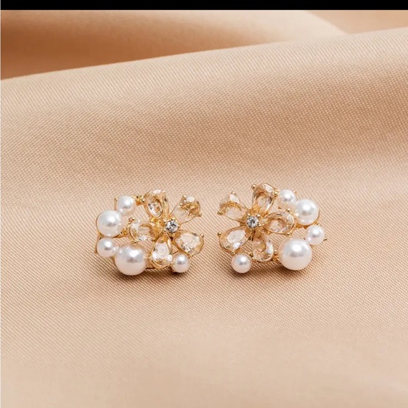 Jewelry - Gold Filled Floral Cubic Zirconia Pearl Earrings